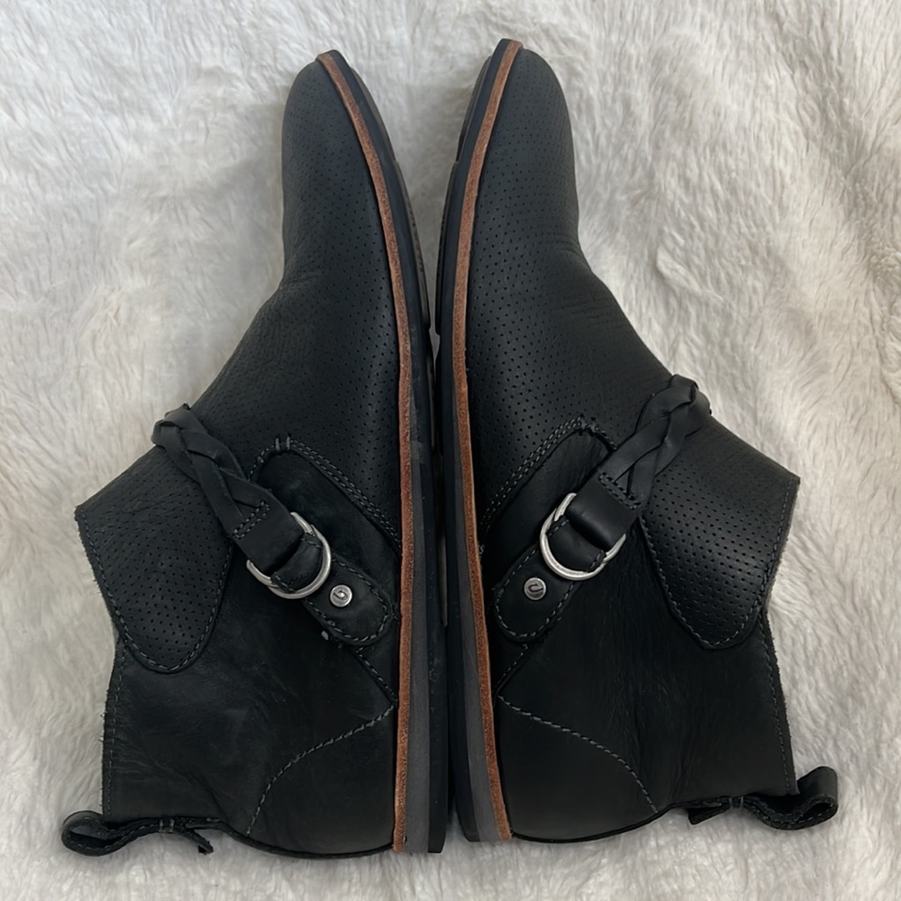 OluKai Black Combat & Moto Boots